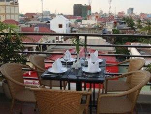 Hi Land Hotel Phnom-Penh Buitenkant foto