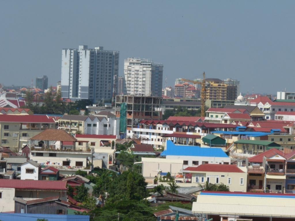 Hi Land Hotel Phnom-Penh Buitenkant foto